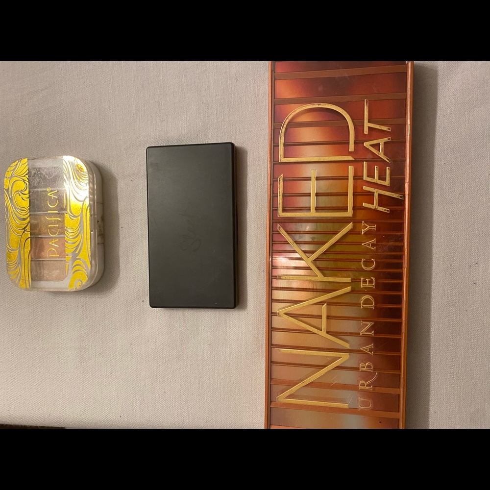Eyeshadow Palette Bundle